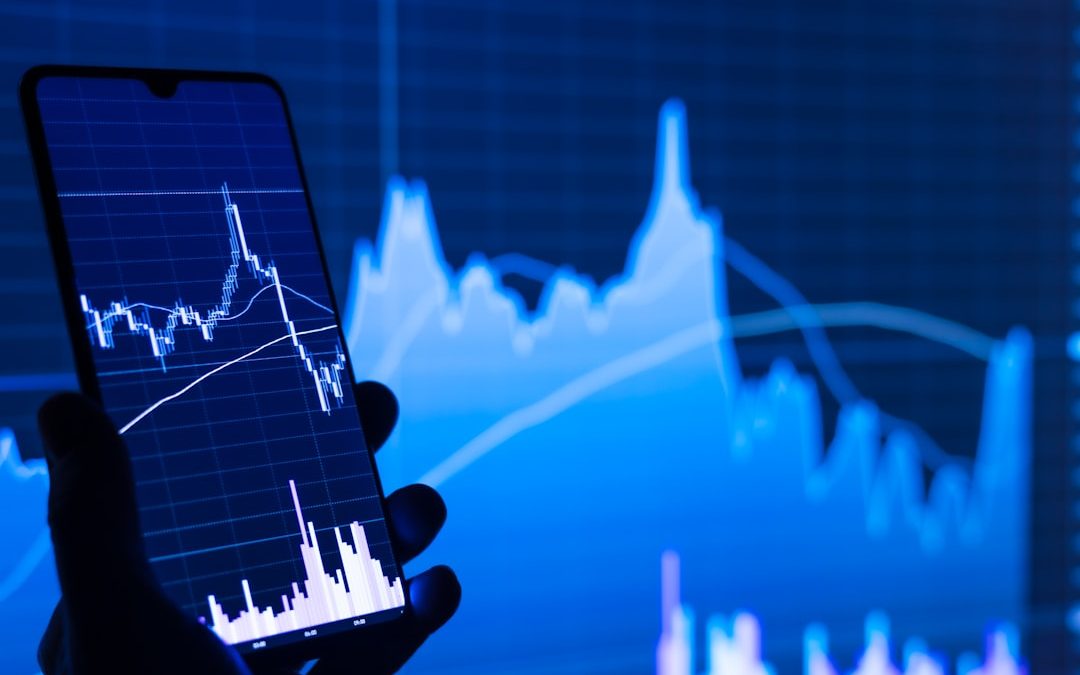LQR House Inc. Announces 1-for-100 Reverse Stock Split